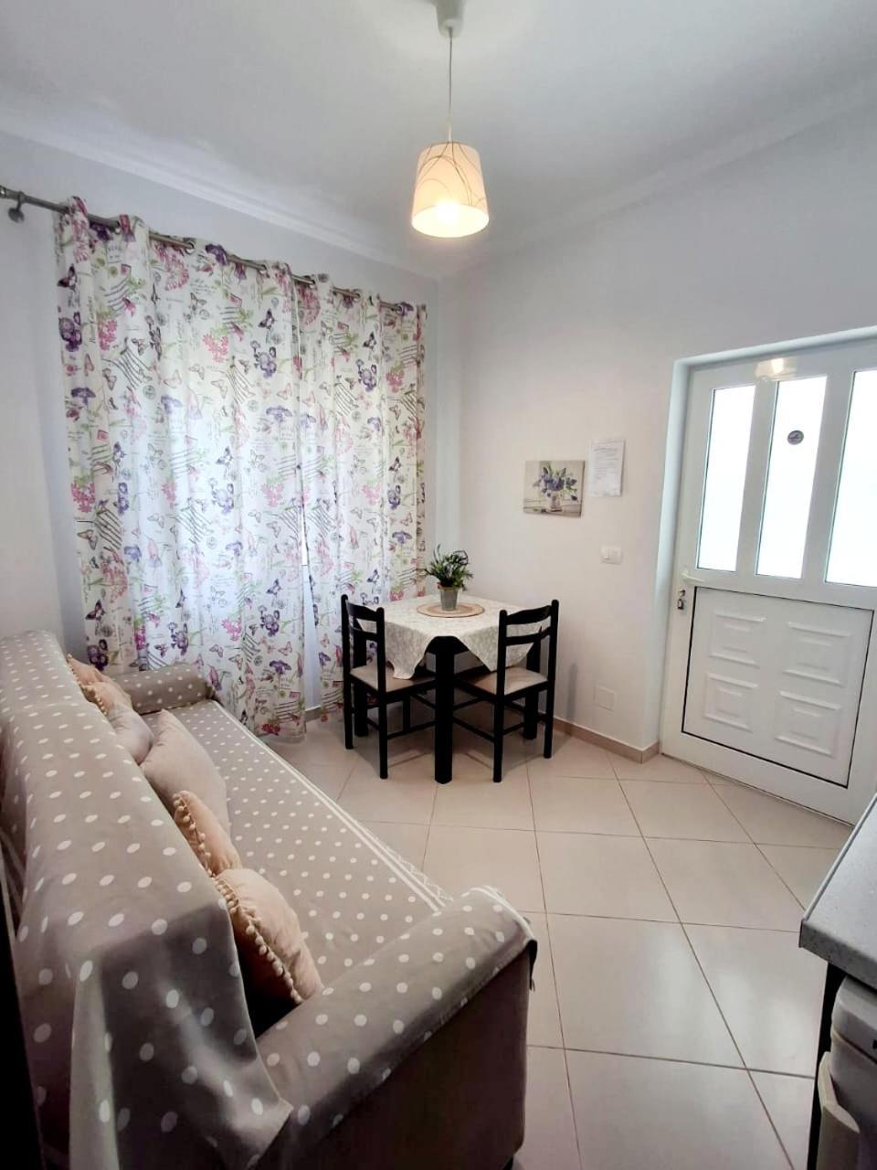 Myksamil Apartments Екстер'єр фото